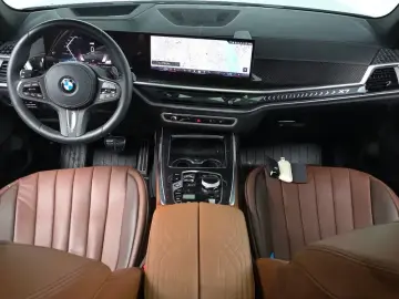 2025 BMW X7 с пробегом 26 247 км