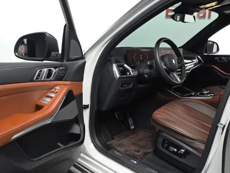 2025 BMW X7 с пробегом 26 247 км