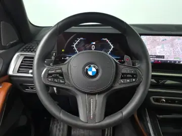 2025 BMW X7 с пробегом 26 247 км