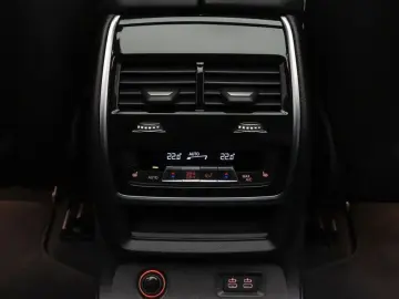 2024 BMW X7 с пробегом 18 557 км