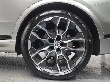 2025 BMW X7 с пробегом 26 247 км