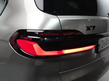 2025 BMW X7 с пробегом 26 247 км