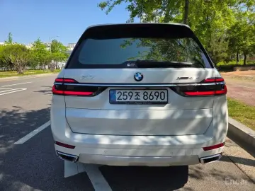 2025 BMW X7 с пробегом 5 700 км