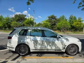 2025 BMW X7 с пробегом 5 700 км