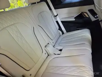 2025 BMW X7 с пробегом 5 700 км