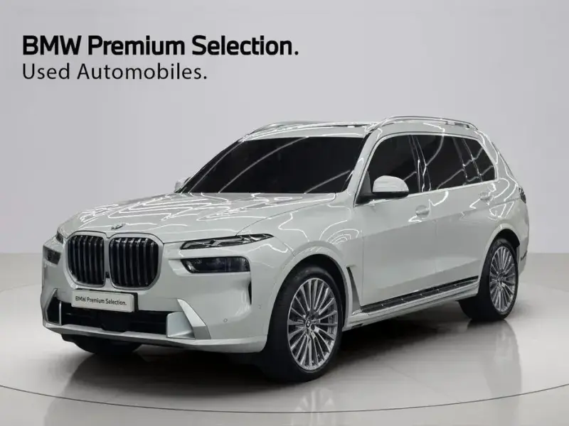 2025 BMW X7 с пробегом 16 306 км