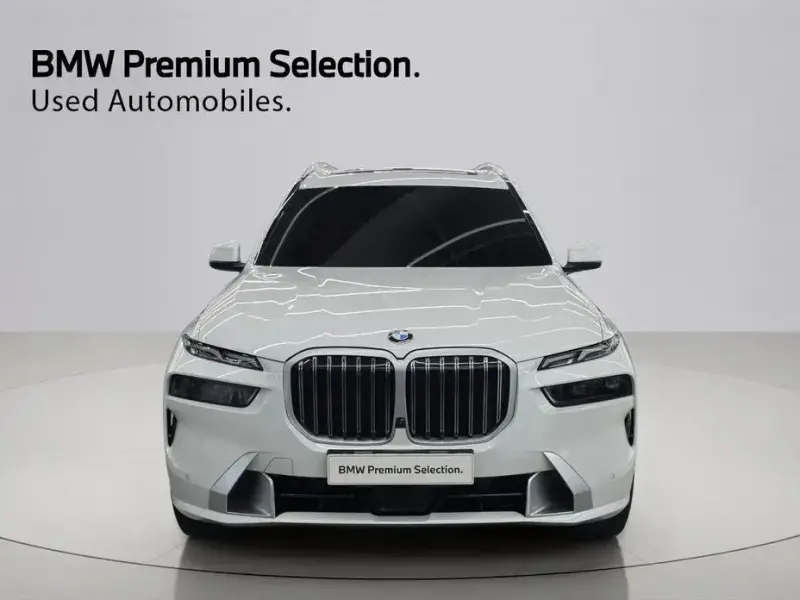 2025 BMW X7 с пробегом 16 306 км