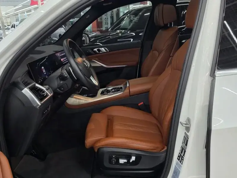 2025 BMW X7 с пробегом 16 306 км