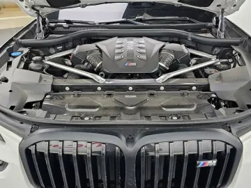 2024 BMW X7 с пробегом 27 813 км