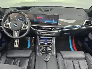 2024 BMW X7 с пробегом 27 813 км