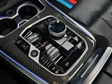 2024 BMW X7 с пробегом 27 813 км