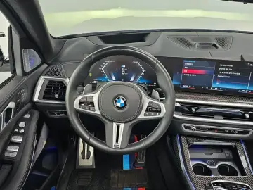 2024 BMW X7 с пробегом 27 813 км