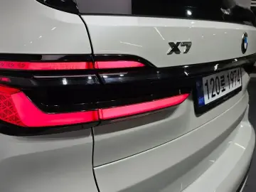 2024 BMW X7 с пробегом 27 813 км