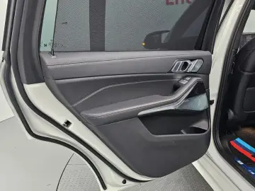2024 BMW X7 с пробегом 27 813 км