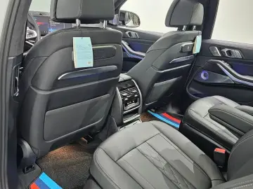 2024 BMW X7 с пробегом 27 813 км