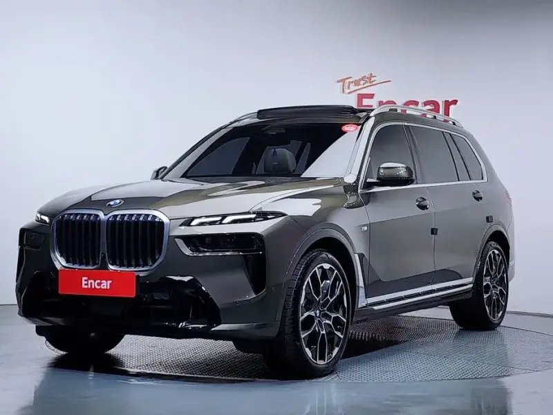 2025 BMW X7 с пробегом 18 544 км