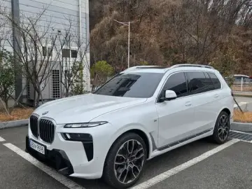 2025 BMW X7 с пробегом 8 500 км