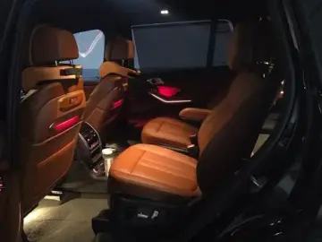 2025 BMW X7 с пробегом 220 000 км