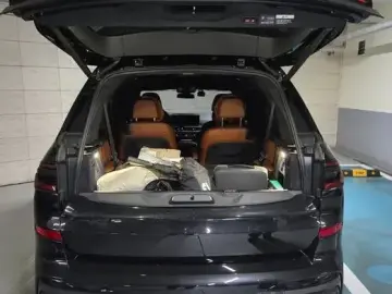 2025 BMW X7 с пробегом 220 000 км