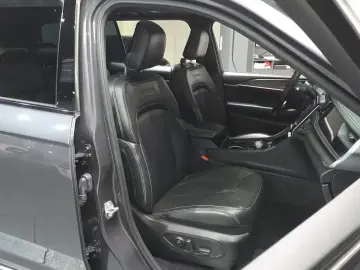 2022 Jeep Cherokee с пробегом 42 145 км