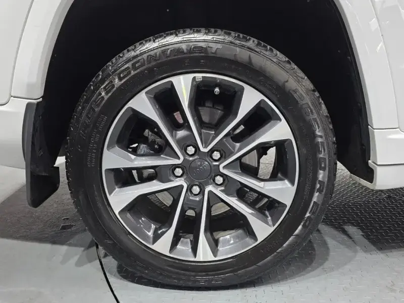 2022 Jeep Cherokee с пробегом 31 512 км