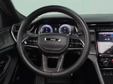 2022 Jeep Cherokee с пробегом 31 512 км