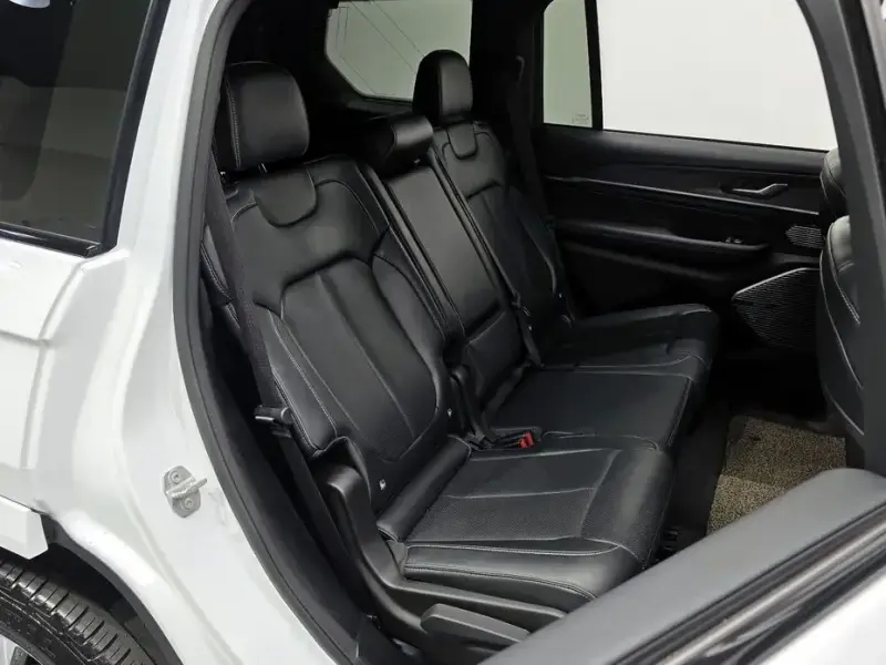 2022 Jeep Cherokee с пробегом 81 189 км