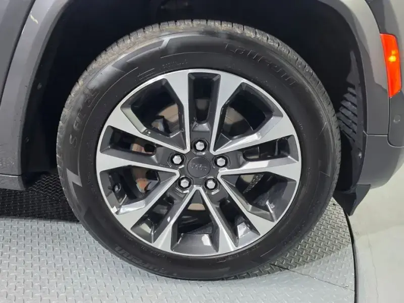 2022 Jeep Cherokee с пробегом 80 421 км