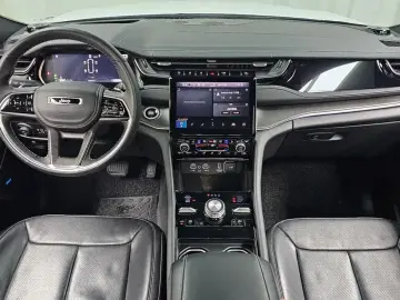 2022 Jeep Cherokee с пробегом 45 668 км