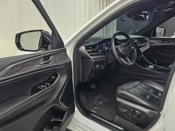 2022 Jeep Cherokee с пробегом 45 668 км