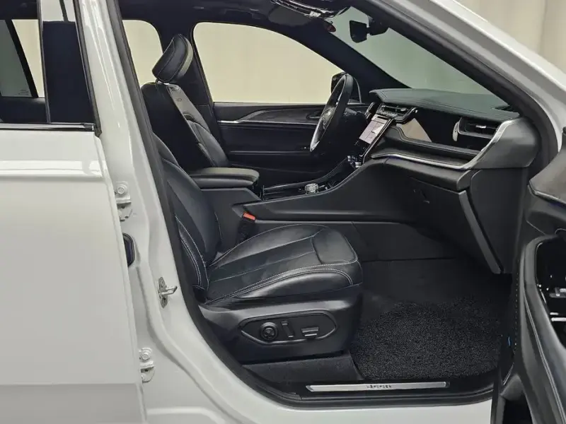 2022 Jeep Cherokee с пробегом 45 668 км