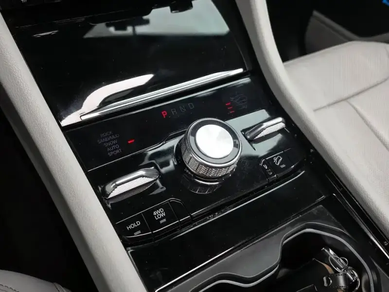 2022 Jeep Cherokee с пробегом 34 696 км