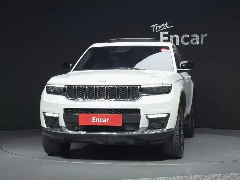 2023 Jeep Cherokee с пробегом 34 418 км