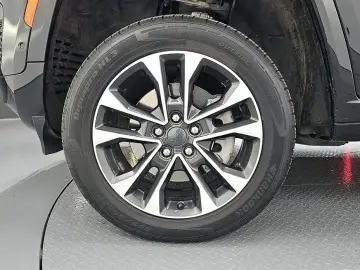 2022 Jeep Cherokee с пробегом 88 484 км