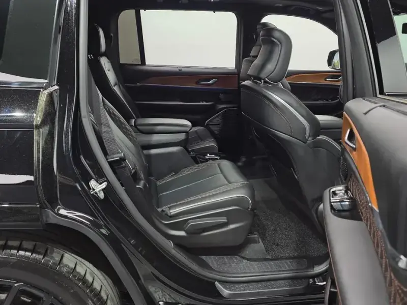 2022 Jeep Cherokee с пробегом 42 945 км