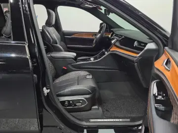 2022 Jeep Cherokee с пробегом 42 945 км