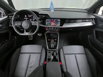 2023 Audi S3 с пробегом 3 857 км