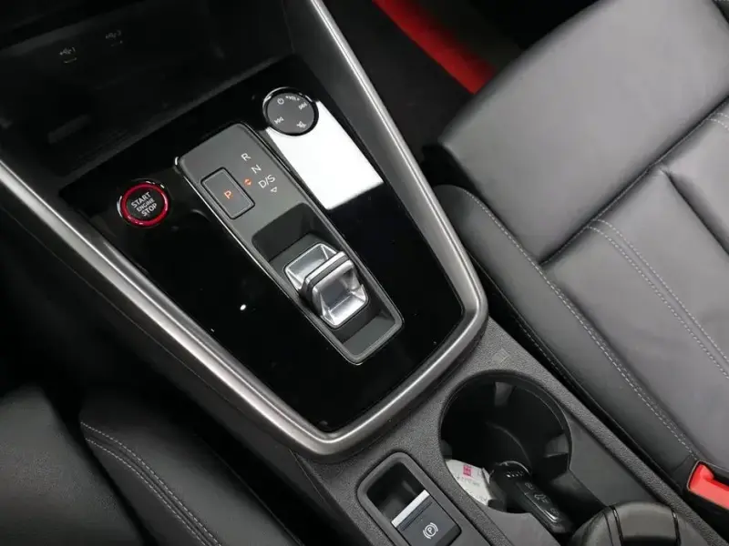 2023 Audi S3 с пробегом 30 354 км