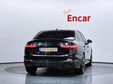 2023 Audi S4 с пробегом 31 454 км