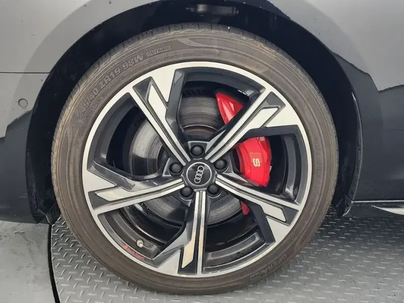 2023 Audi S4 с пробегом 31 454 км
