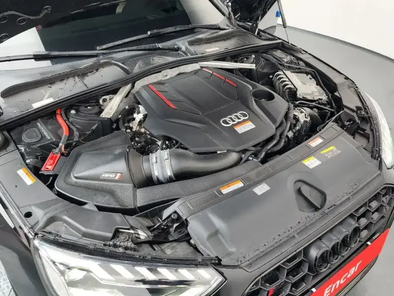 2023 Audi S4 с пробегом 31 454 км