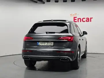 2021 Audi Q5 с пробегом 29 593 км