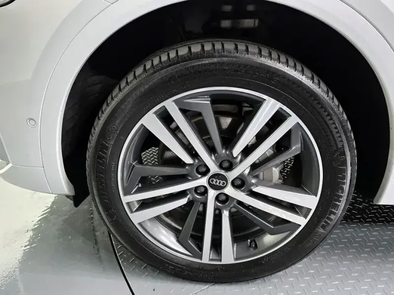 2023 Audi Q5 с пробегом 38 484 км