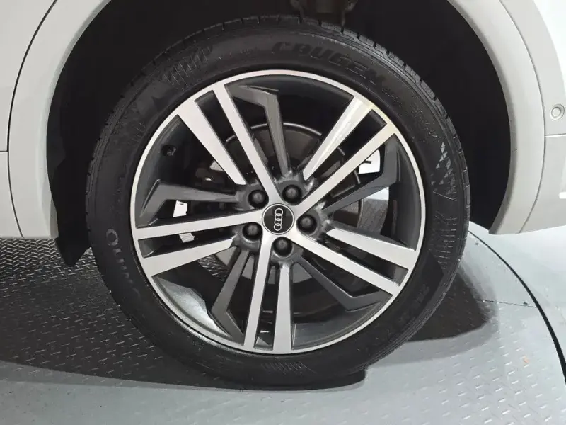 2021 Audi Q5 с пробегом 130 006 км