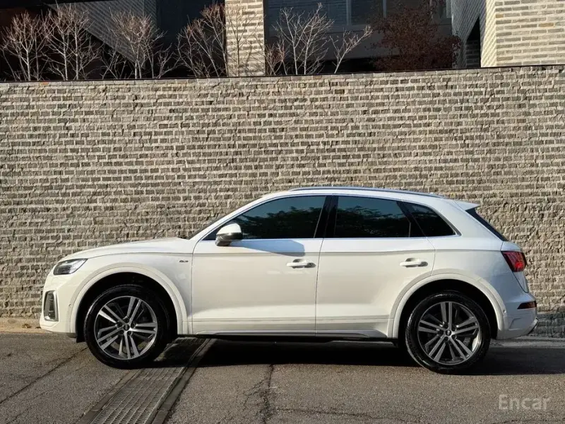 2021 Audi Q5 с пробегом 35 380 км