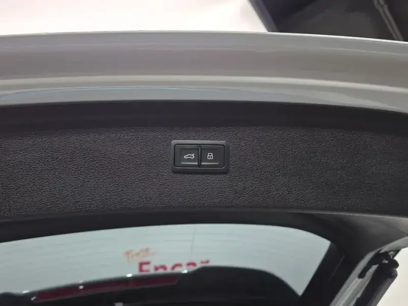 2023 Audi Q5 с пробегом 29 314 км