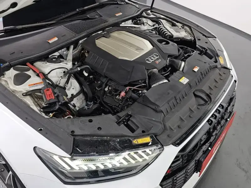 2021 Audi RS 7 с пробегом 60 895 км