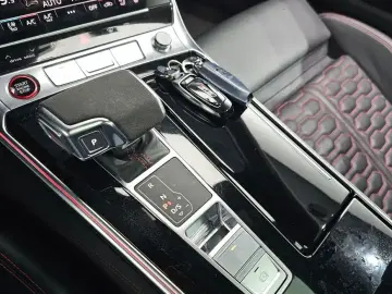 2021 Audi RS 7 с пробегом 60 895 км