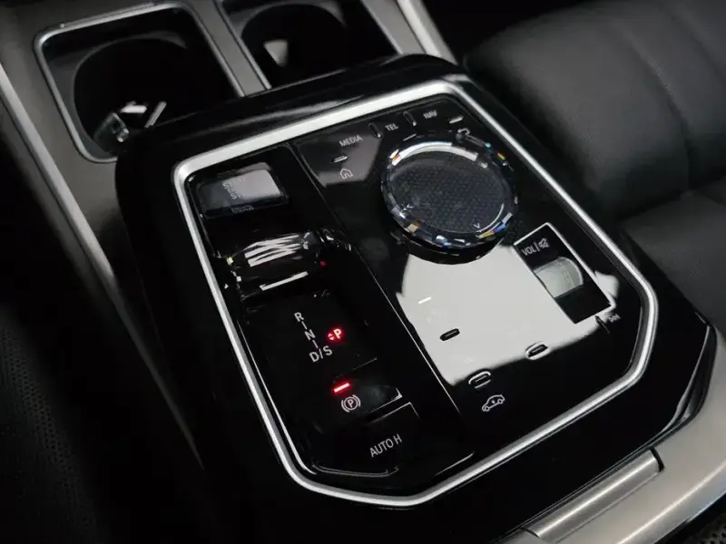 2023 BMW 7 серии с пробегом 72 581 км