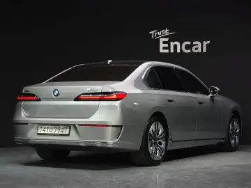 2023 BMW 7 серии с пробегом 79 080 км